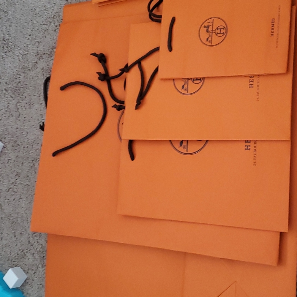 Verity of Hermes gift b ags